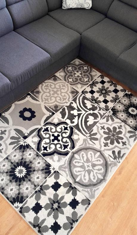 Moderný štýlový koberec, 