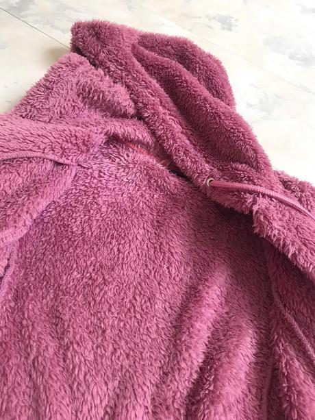 Huňatá teplá mikina, s