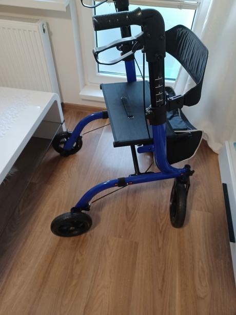 4 kolesové skladacie chodítko, 