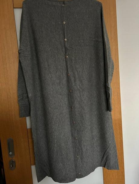 Svetríkové šaty, m