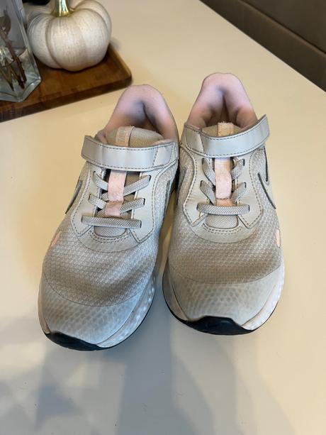 Dievcenske tenisky nike vel 33, nike,33