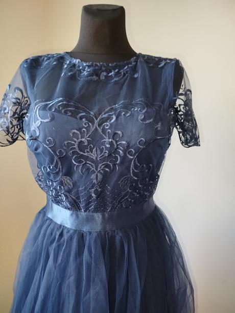 Spoločenské šaty, l