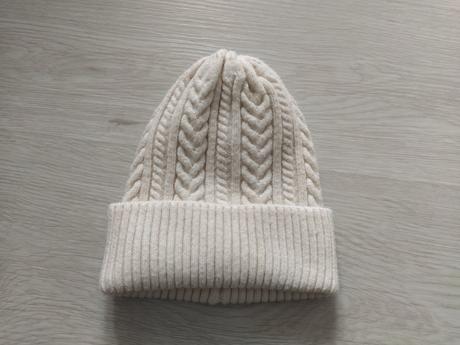 Krémová čiapka veľ 140-158, sinsay