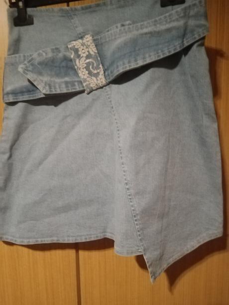 Dámska riflova sukňa, 40