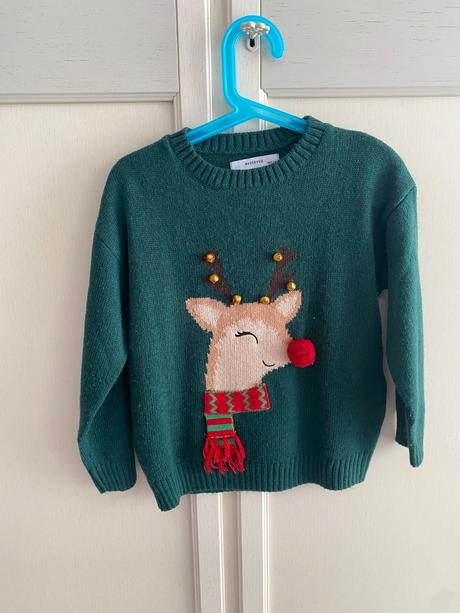 Sveter, reserved,122