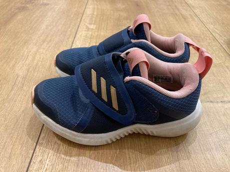 Dievcenske tenisky, adidas,30