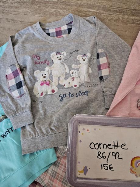 Pyzamka, cornette,86