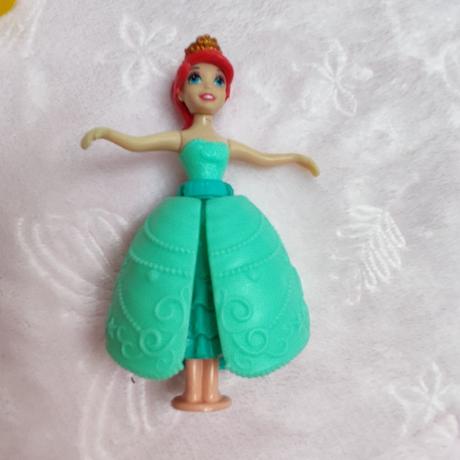 Rôzne figúrky, hračky, 