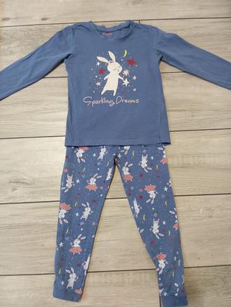 Pyžamo 110/116, lupilu,110