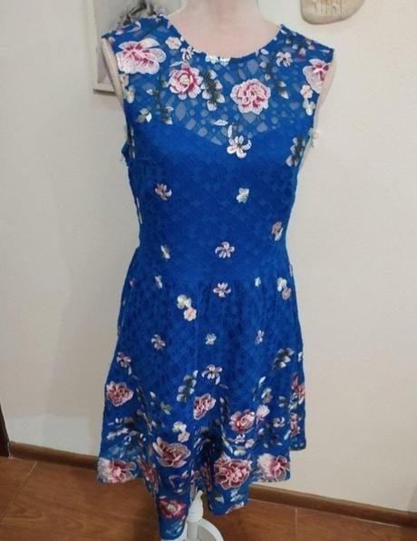 Šaty z vyšivanej krajky, orsay,m