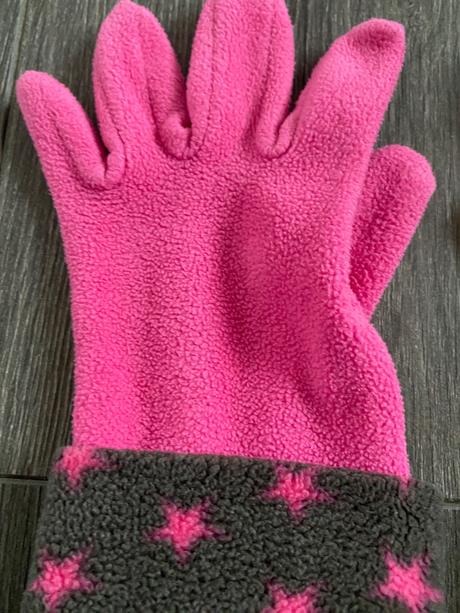Dievčenské rukavice,