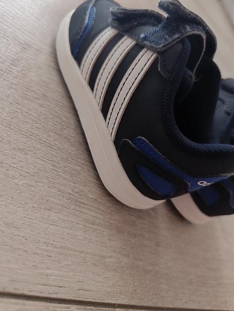 Adidas tenisky, adidas,21