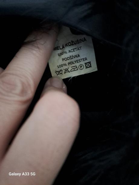 Čierny kabát č.42, 42