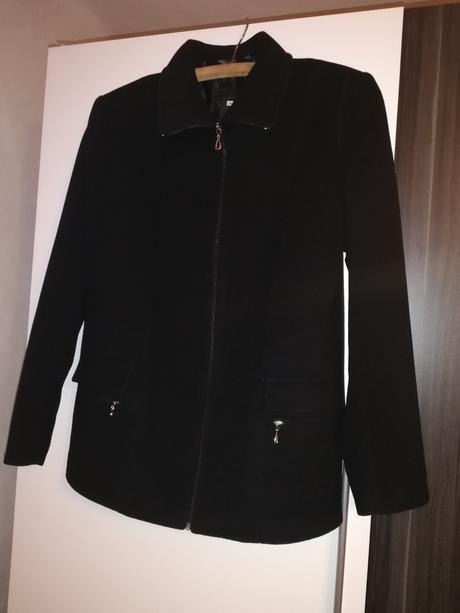 Flaušový kabát, 44