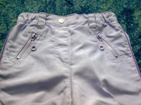 Béžové riflíky a fialové podšité gaťušky, st. bernard,68