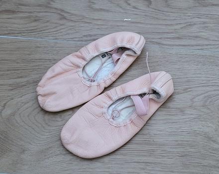 Kožené piškoty na balet, 31