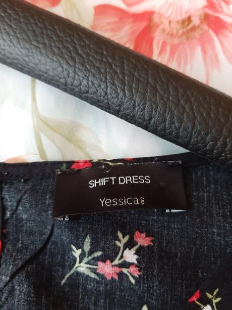 Letné, kvetované šaty jessica, m