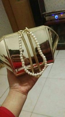 Luxusna zlata small messenger bag ,