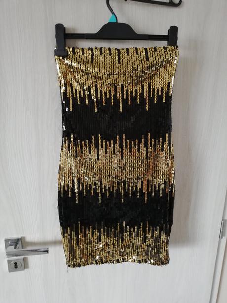 Šaty flirtované, new yorker,34