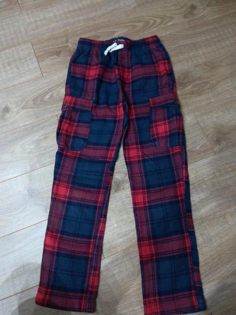 Športové hrubšie nohavice, mini boden,140