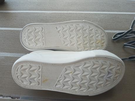 Tenisky, reserved,29