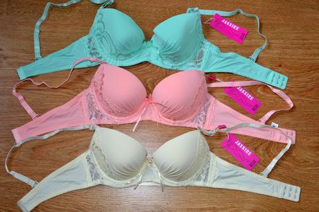 Dámska luxusná podprsenka, 75b - 95d