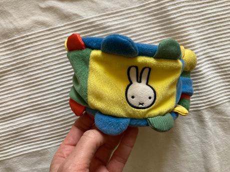 Plyšový bubienok s hrkálkami, 