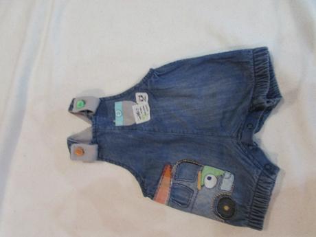 Kraťasky s trakmi veľmi dobrý stav 6eur, next,56