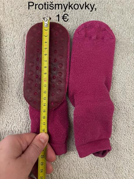 Protišmykové ponožky, 25