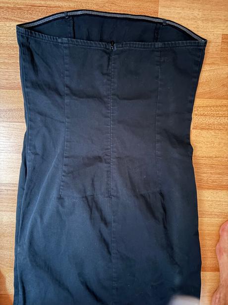 Jednoduché minišaty, benetton,s