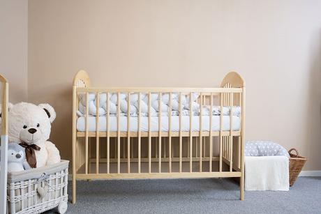 Nová luxusná biela postieľka (spúšťací bok) viac k, šírka (cm): 60,dĺžka (cm): 120