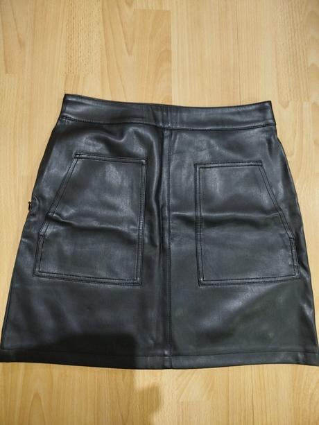 Koženková sukňa, 38