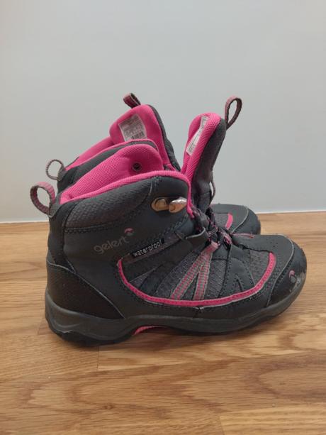 Turistické topánky, 32