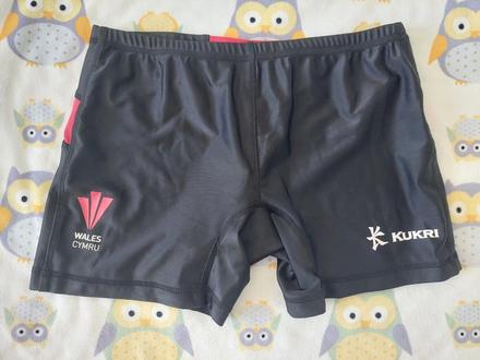 Športové šortky s gumičkou zn.kukri veľ.10, s