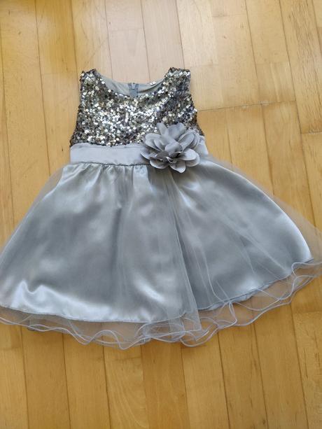 Slávnostné šaty, 86