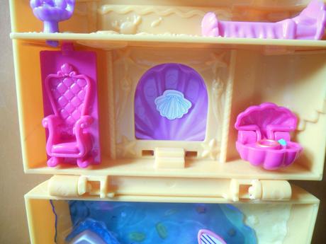Mattel poly pocket hrad z piesku,