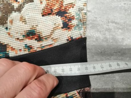 Šaty reserved v jesenných farbách v36-38,pružné, reserved,38