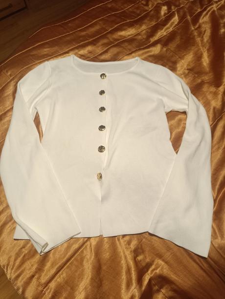 Biely kardigán, l