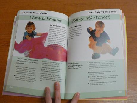 Kniha hrajme sa s najmenšími, 