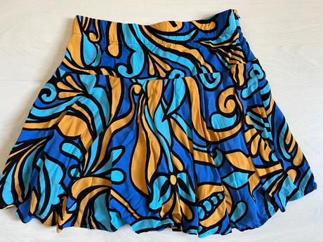 Sukna / kratase 2v1, s