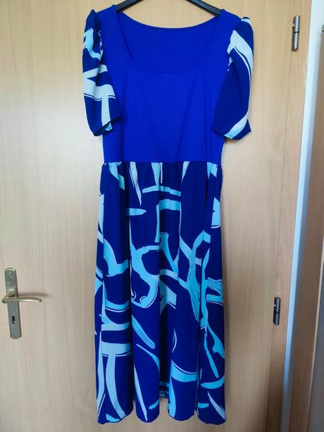 Šaty l s bolerom, opaskom a kabelkou, l