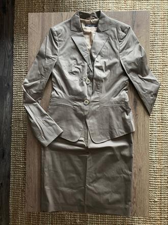 Luxusný kostým rené lezard eur34, 34