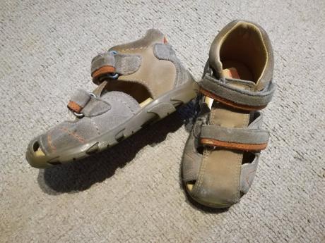 Sandálky, elefanten,23