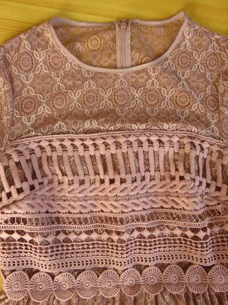 Spoločenské šaty, 38