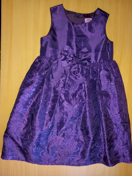 Krásne šaty pre malé parádnice, f&f,98