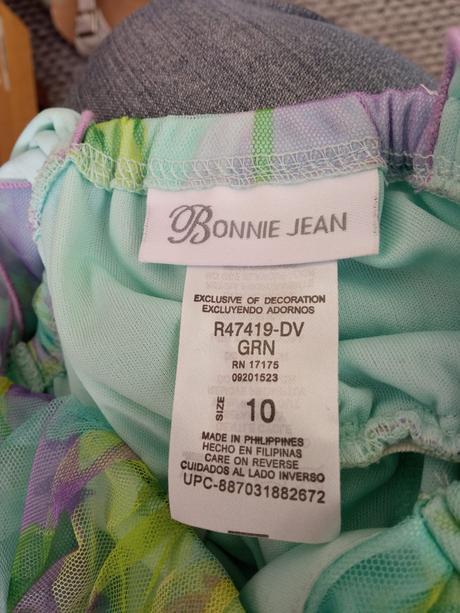 Spoločenské kvetinové asymetrické šaty, 128