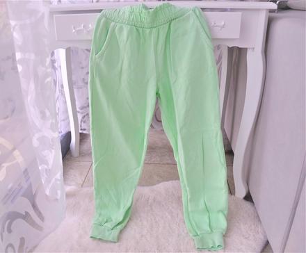 Neónovo zelené tepláky-140, 140