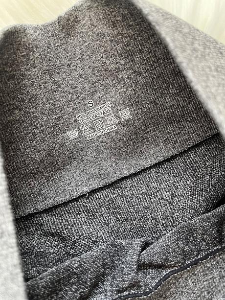 Športové legíny s push up efektom č. s, s