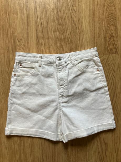 Riflové kraťasy biele, primark,40