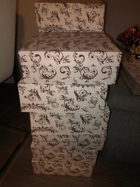 Krabice na zákusky, torty.,